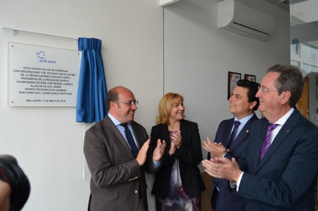 El presidente de la Comunidad destacó la calidad de la atención que presta el Centro de Día de Aidemar