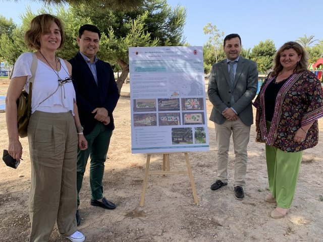 El Ayuntamiento prepara actuaciones para ganar sombra y 'naturizar' ocho parques del municipio