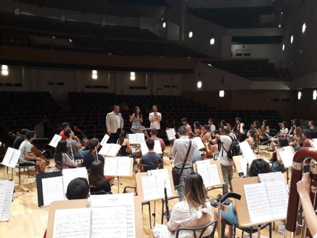 La Orquesta de Jóvenes de la Región de Murcia ofrece un concierto gratuito en la Playa El Pescador de Santiago de la Ribera