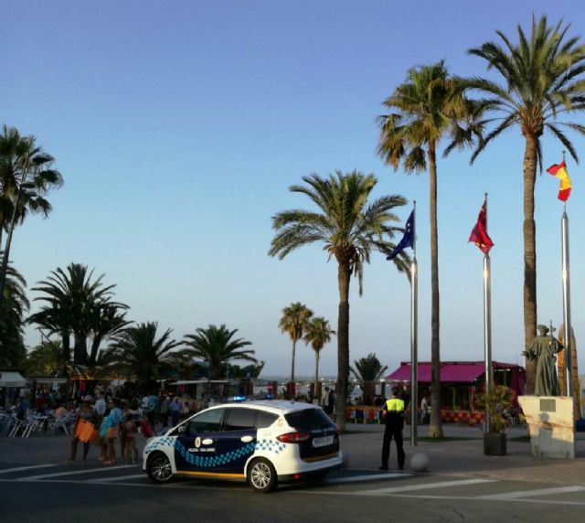 La Policía Local recupera un coche robado esta madrugada en Santiago de la Ribera tras una peligrosa persecución que acabó en el paseo marítimo