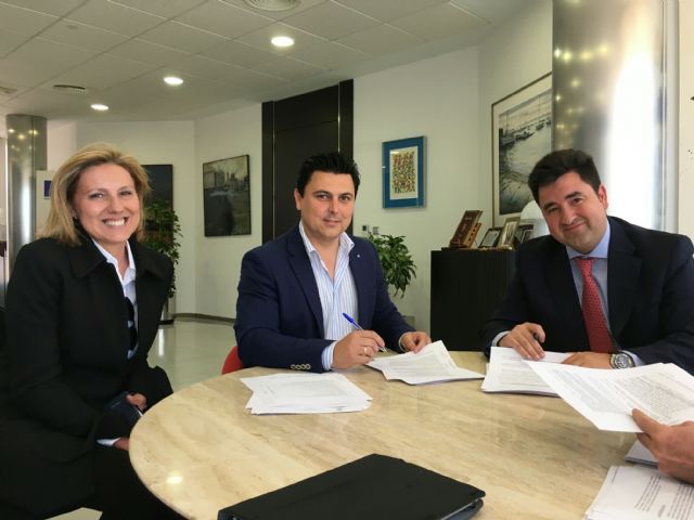 El Ayuntamiento adjudica a SICE el mantenimiento de alumbrado público, semáforos y montajes eléctricos temporales para los eventos anuales en el municipio