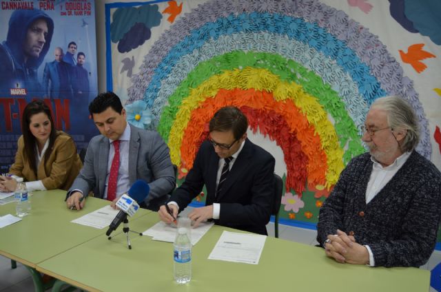 Servicios Sociales pone en marcha un programa extraescolar para familias en riesgo de exclusión social financiado por la Obra Social de 'la Caixa'