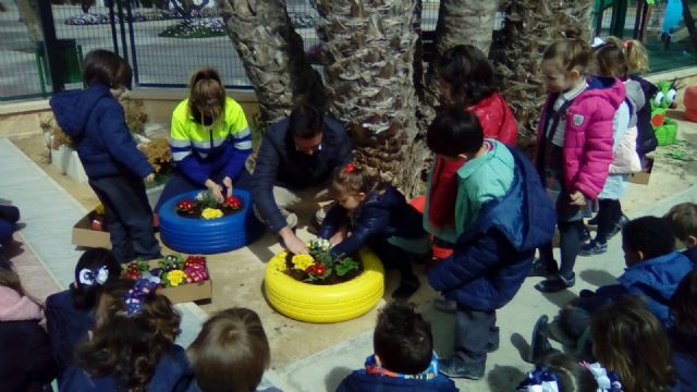 La concejalía de Medio Ambiente celebra el Día del Árbol y el Día del Agua con los más jóvenes