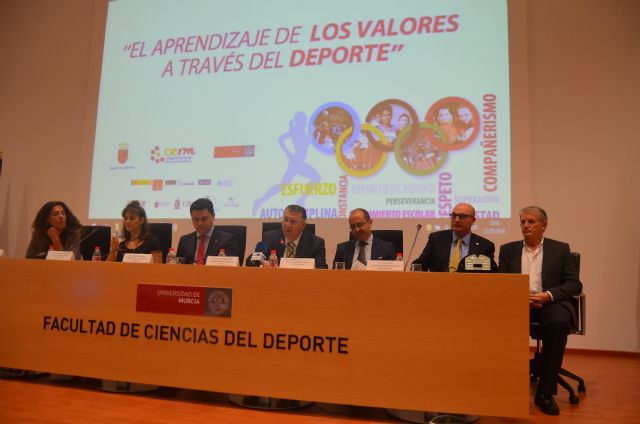 Jornada aprendizaje de los valores a través del deporte en la Facultad de Ciencias del Deporte