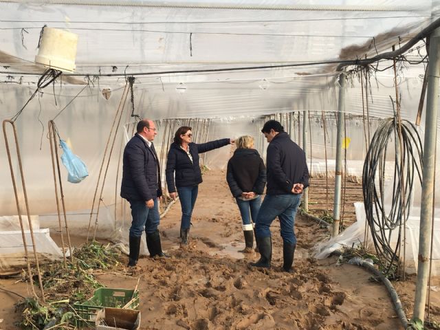 El presidente Pedro Antonio Sánchez compromete la ayuda del Gobierno regional al sector agrícola afectado por las inundaciones, en El Mirador