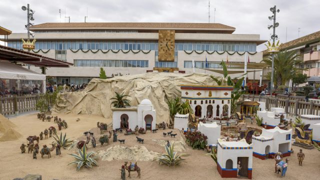 El Belén más grande de Europa se despliega un año más en la plaza de España de San Javier