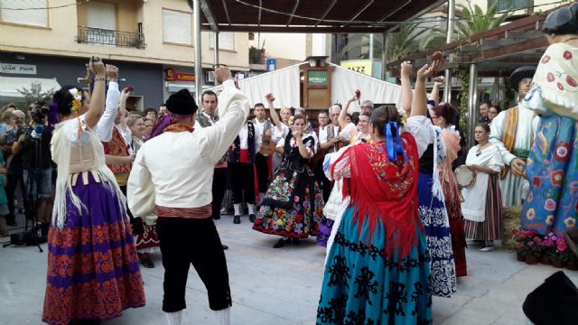 La huerta se traslada a la plaza de España