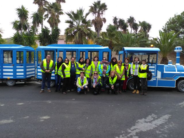 Los alumnos del Programa Mixto de Empleo y Formación visitan un Centro de Tratamientos de Residuos