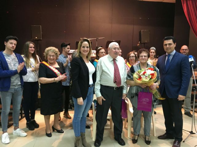 Pasión Méndez de 86 años y Emilio Huete, de 83 elegidos Abuelos Mayores del Baile en las fiestas de San Javier