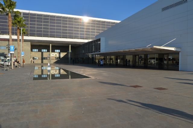 La Policía Local y el Hospital Los Arcos informan a los usuarios que a partir del 2 de mayo se harán efectivas las sanciones por infracciones de tráfico en el recinto hospitalario