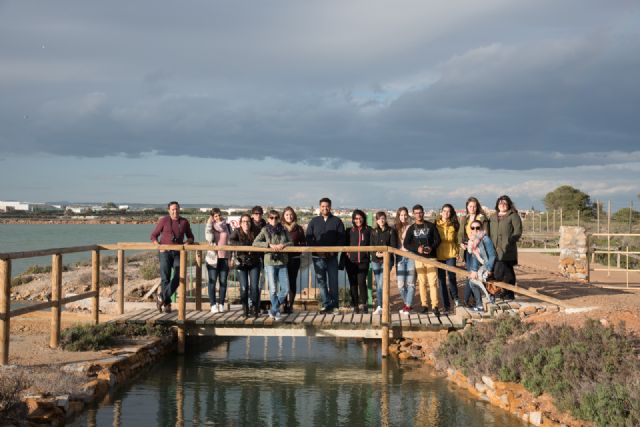 Veinte jóvenes recibieron sus diplomas del taller de fotografía de la concejalía de Juventud