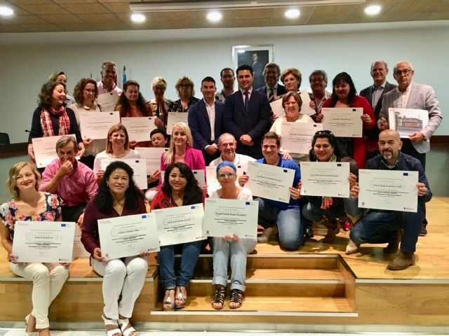 Los alumnos de los primeros cursos de la Fundación INCYDE en San Javier recibieron sus diplomas