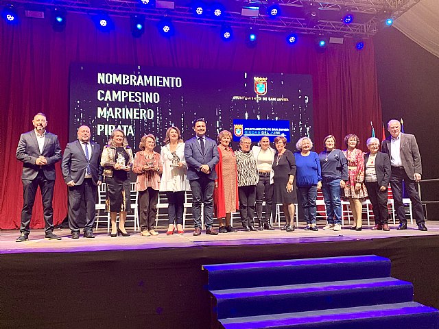 San Javier entrega sus premios al Pirata, Marinero y Campesino del Año, en sus fiestas patronales