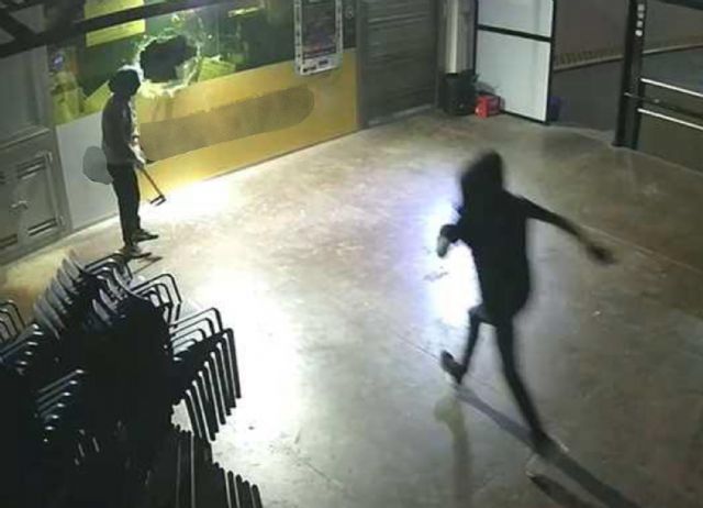 La Guardia Civil desmantela un grupo criminal al que atribuye cerca de medio centenar de robos en comercios de San Javier