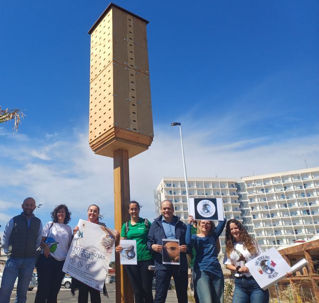 Colocan tres ´Torres de Biodiversidad´ para aves migratorias en San Javier