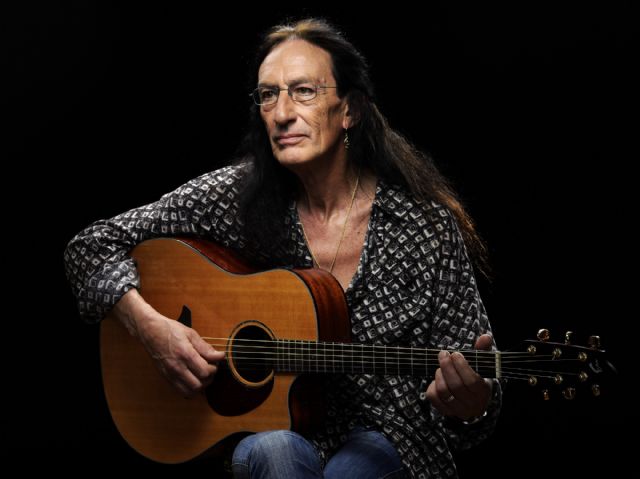 El lirismo del bajista sueco Lars Danielsson y el rock progresivo de Ken Hensley, fundador del grupo legendario Uriah Heep, abren el festival de Jazz de San Javier 2016