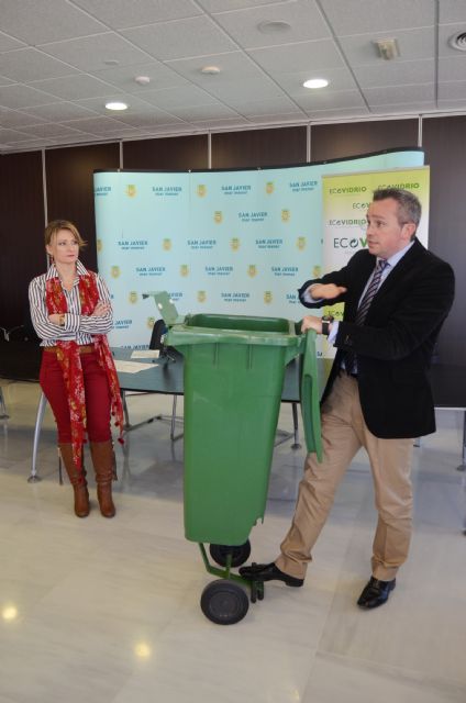 Medio Ambiente y Ecovidrio impulsan el reciclado de vidrio en la hostelería del municipio