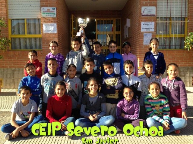 El colegio 'Severo Ochoa' se estrena en Rugby conquistando el título regional