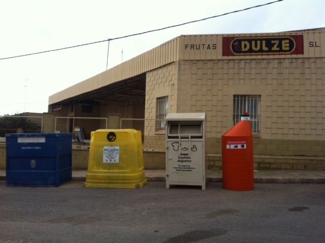 Aertamur instala en San Javier dos nuevos contenedores para el reciclaje del aceite doméstico