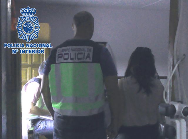 La Policía Nacional desmantela un prostíbulo en San Javier