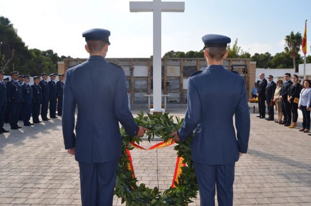 La AGA rindió homenaje a los Caídos en el cementerio de San Javier - 2014