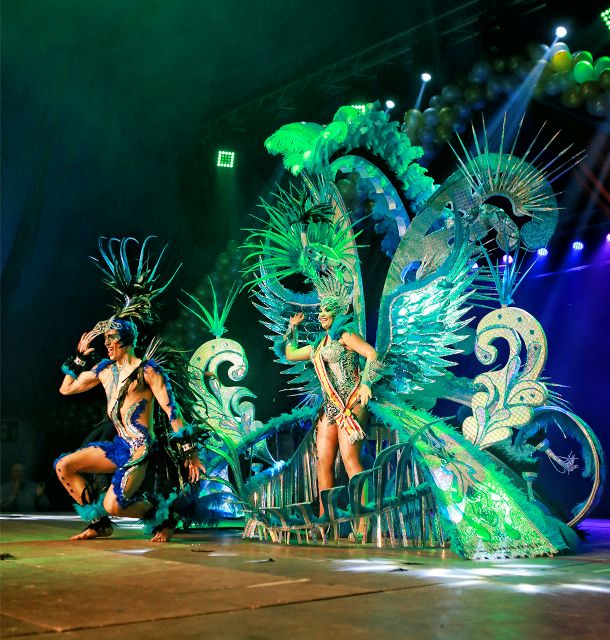 El Carnaval de Santiago de la Ribera se despide con el Carnaval Popular mañana sábado y el Gran Desfile el domingo