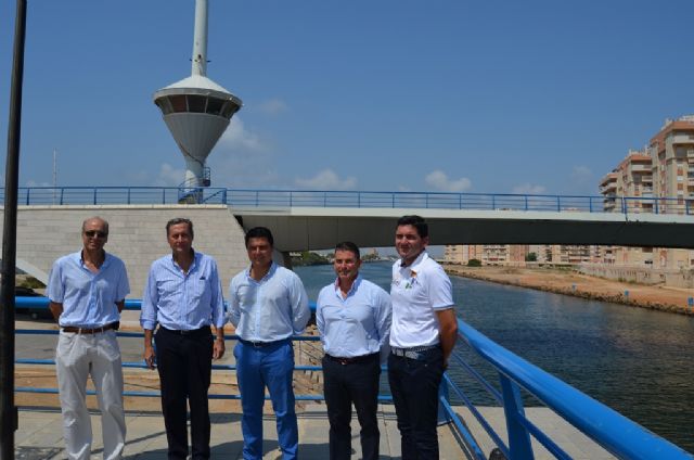 El alcalde visitó el Puerto Deportivo de La Manga donde se reunió con el presidente de la empresa concesionaria, Tomás Maestre