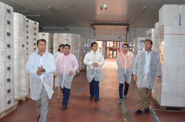 El alcalde, José Miguel Luengo elogia el crecimiento del Grupo Caliche convertido en un referente internacional de logística y transporte
