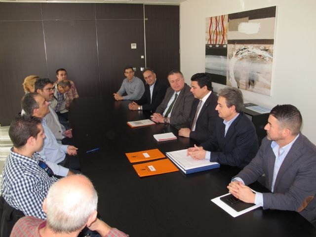Comunidad y municipio de San Javier colaboran en la implantación de nuevas medidas para eliminar los fondeos en el Mar Menor