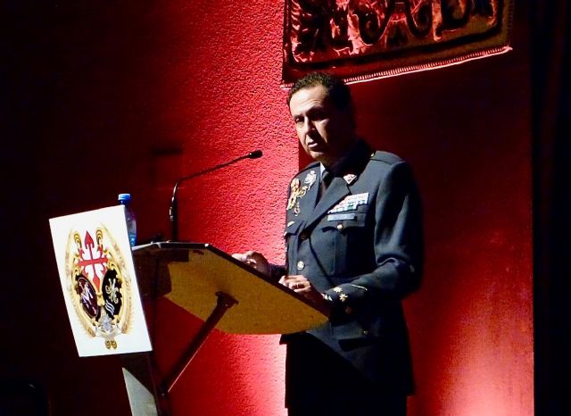 El coronel director de la AGA , Miguel Ivorra pregonó la Semana Santa en Santiago de la Ribera