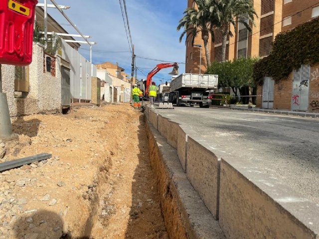 Las obras de mejora de accesibilidad en la calle Cánovas del Castillo estarán terminadas en enero