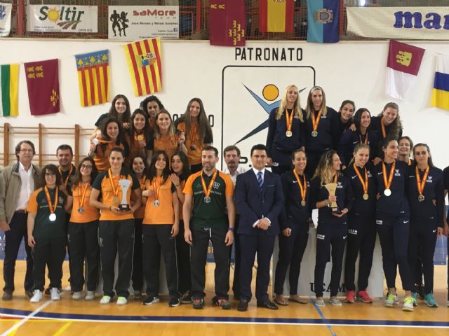 Más de 500 deportistas de Universidades de toda España disputaron en San Javier los Campeonatos de España de Voleibol que y Baloncesto