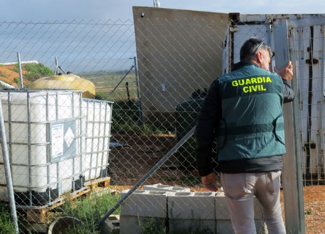 La Guardia Civil arresta a dos experimentados delincuentes por la sustracción de gasóleo bonificado en fincas agrícolas