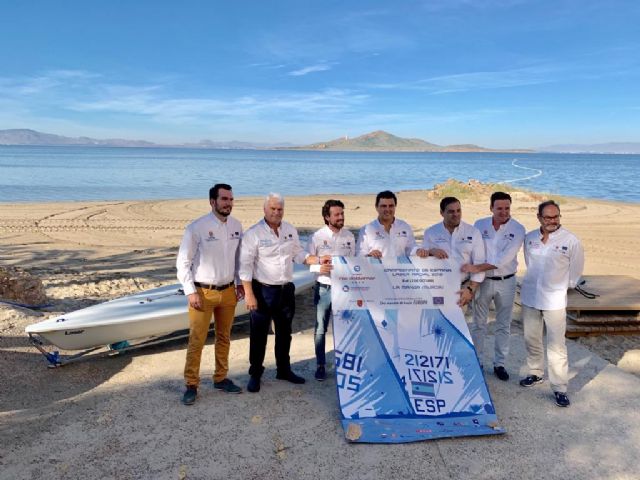 Más de 150 regatistas del país se dan cita en La Manga del Mar Menor para participar en el Campeonato de España Laser Radial