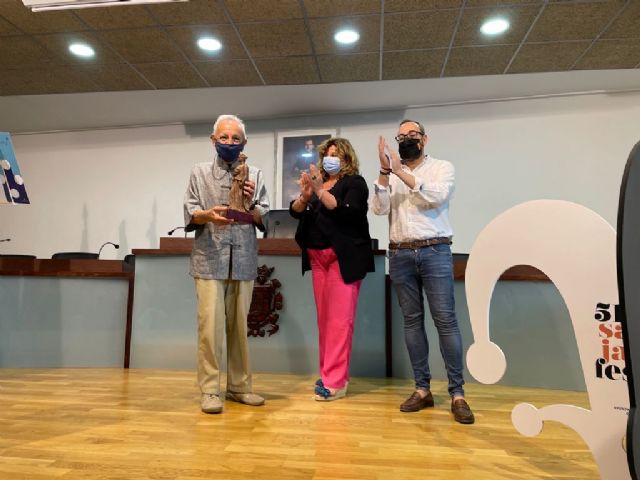 El Festival Internacional de Teatro Música y Danza de San Javier entrega el premio a José Luis Gómez