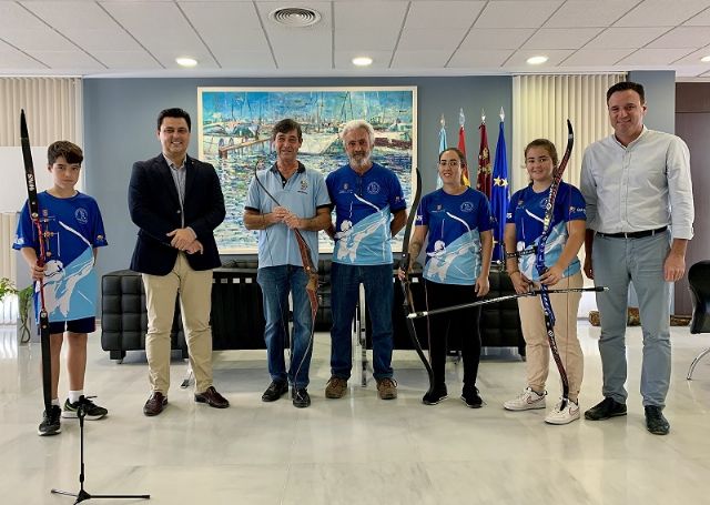 Ayuntamiento renueva convenio colaboración con los clubes Agarco, Billar, Voleibol Belich y El Mirador Fútbol Sala