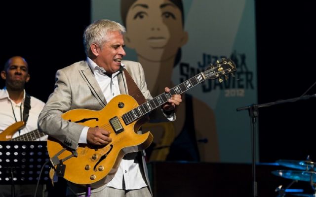 El Pleno aprueba conceder al músico valenciano Ximo Tebar el Premio del 25 Festival Internacional de Jazz de San Javier