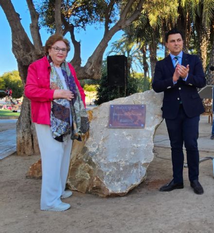 San Javier dedica un parque a la primera bibliotecaria del municipio, Pilar Antolinos Pardo