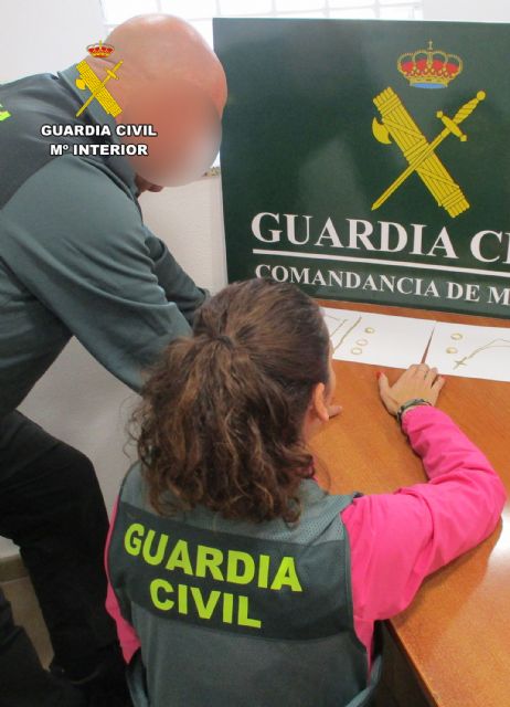 La Guardia Civil desmantela en San Javier un grupo delictivo dedicado a la sustracción de joyas