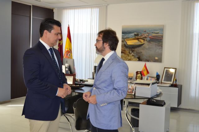 El Mar Menor y las infraestructuras centraron la reunión del consejero de Fomento, Pedro Rivera con el Alcalde en su visita de trabajo a San Javier