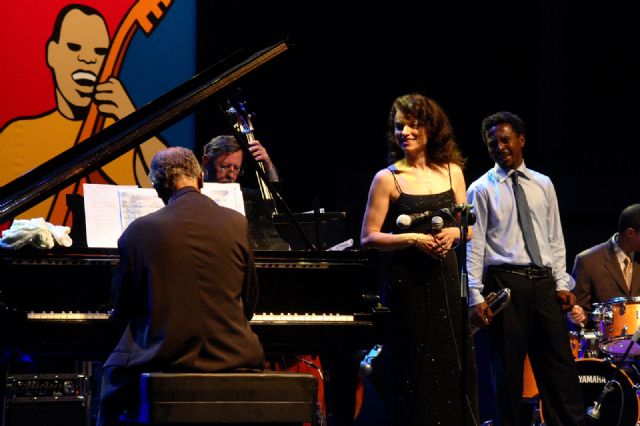 Jazz San Javier presenta el regreso de la superestrella del bajo Marcus Miller y el concierto, homenaje a Roy Hargrove, de Roberta Gambarini y Fabrizio Bosso