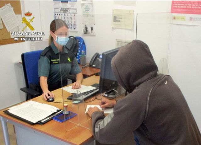 La Guardia Civil esclarece en San Javier varias simulaciones de delito