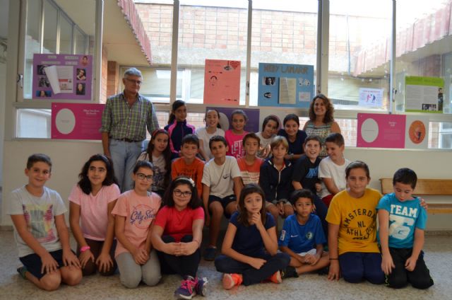 Los alumnos del colegio Virgen de Loreto descubren el papel de la mujer en la ciencia