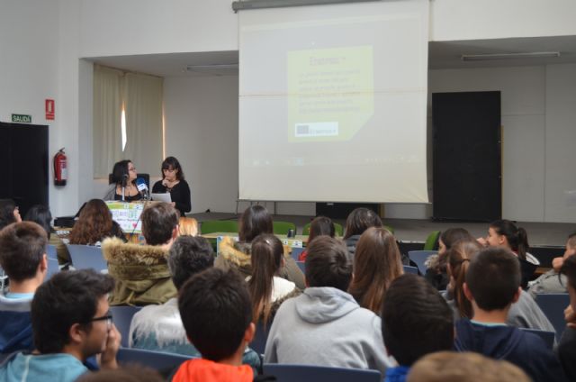 La concejalía de Juventud anima a los jóvenes del municipio a conocer y participar en el programa europeo Erasmus +