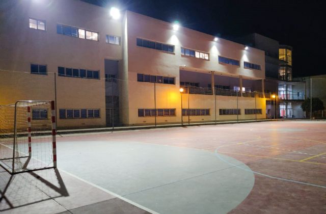 La Universidad de Murcia instala iluminación de bajo consumo en el Campus de Ciencias del Deporte de San Javier