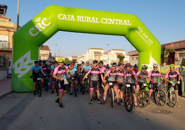 Éxito de participación en la X Vuelta al Mar Menor-Calblanque que incluyó por primera vez a los ciclistas junior