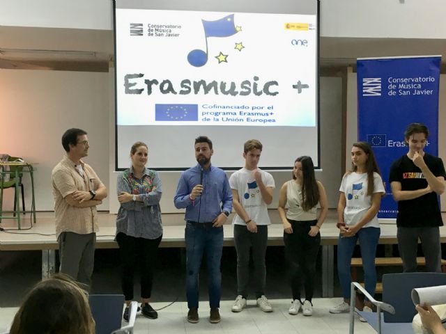 Los estudiantes del Conservatorio llevan a los institutos su experiencia europea con 'Erasmusic+'