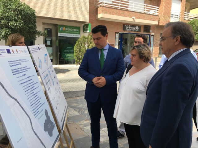 El consejero de Fomento y el alcalde de San Javier presentan las obras de mejora de accesibilidad y continuidad del carril bici en 1,5km de la Gran Vía
