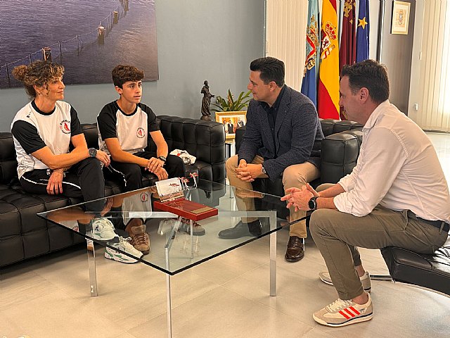 El joven gimnasta de San Javier, Aarón Benítez , participará en el Mundial de Gimnasia en Trampolín El joven gimnasta de San Javier, Aarón Benítez , participará en el Mundial de Gimnasia en Trampolín